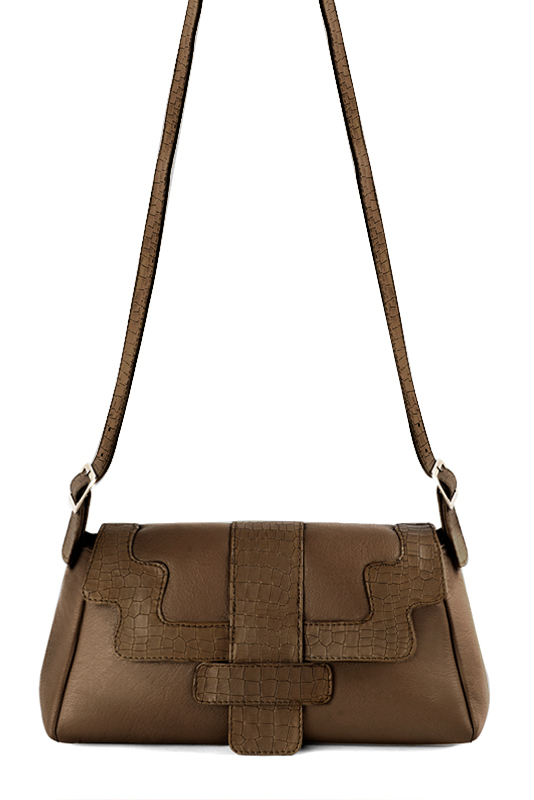 Caramel brown women's dress handbag, matching pumps and belts. Top view - Florence KOOIJMAN